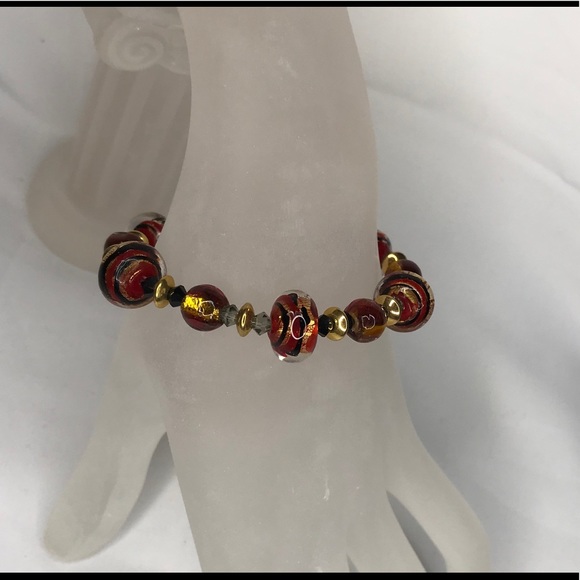 Handmade glass and crystal bead bracelet - Picture 3 of 4